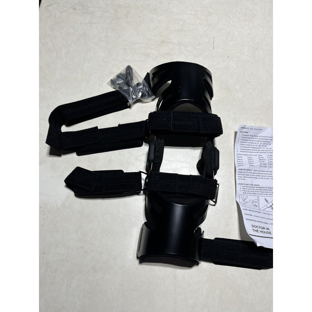 Advanced Ortho ACL Hinged ROM Knee Brace 843-R Small Right Leg Black